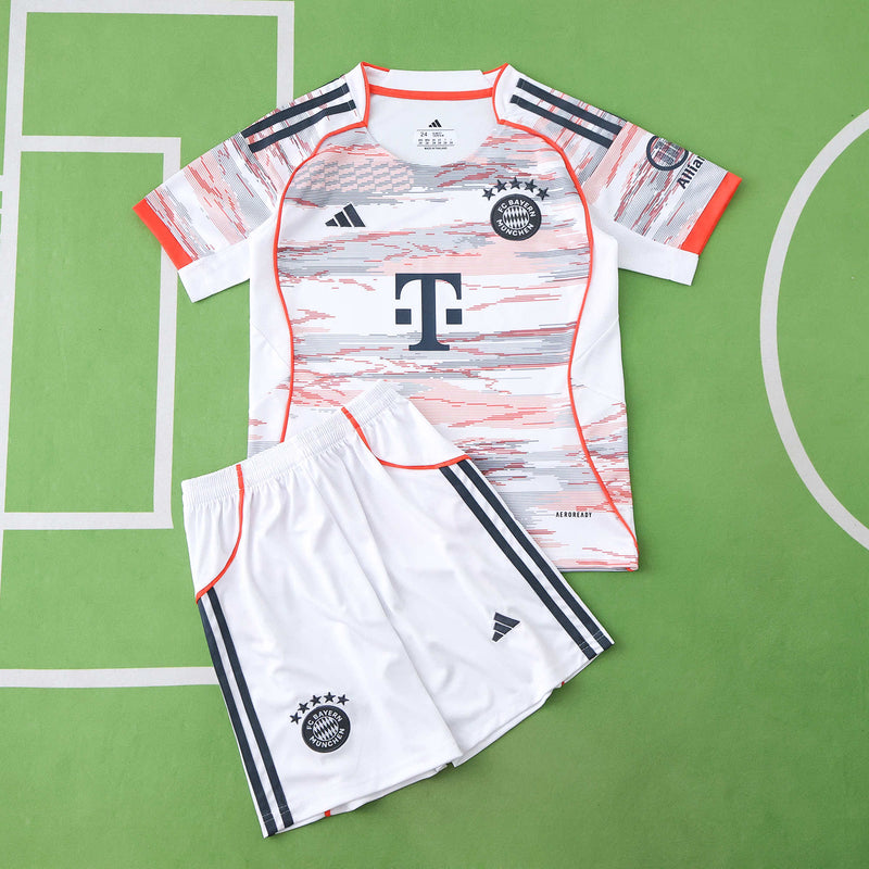 BAYERN II 2025/26 CONJUNTO INFANTIL